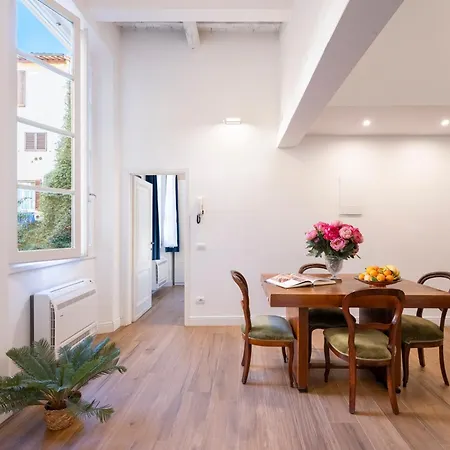 Апартаменты Refined & Spacious Santa Croce Флоренция